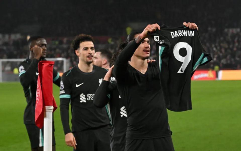 杜兰特祝贺哈登常规赛得分跻身历史前十：传奇