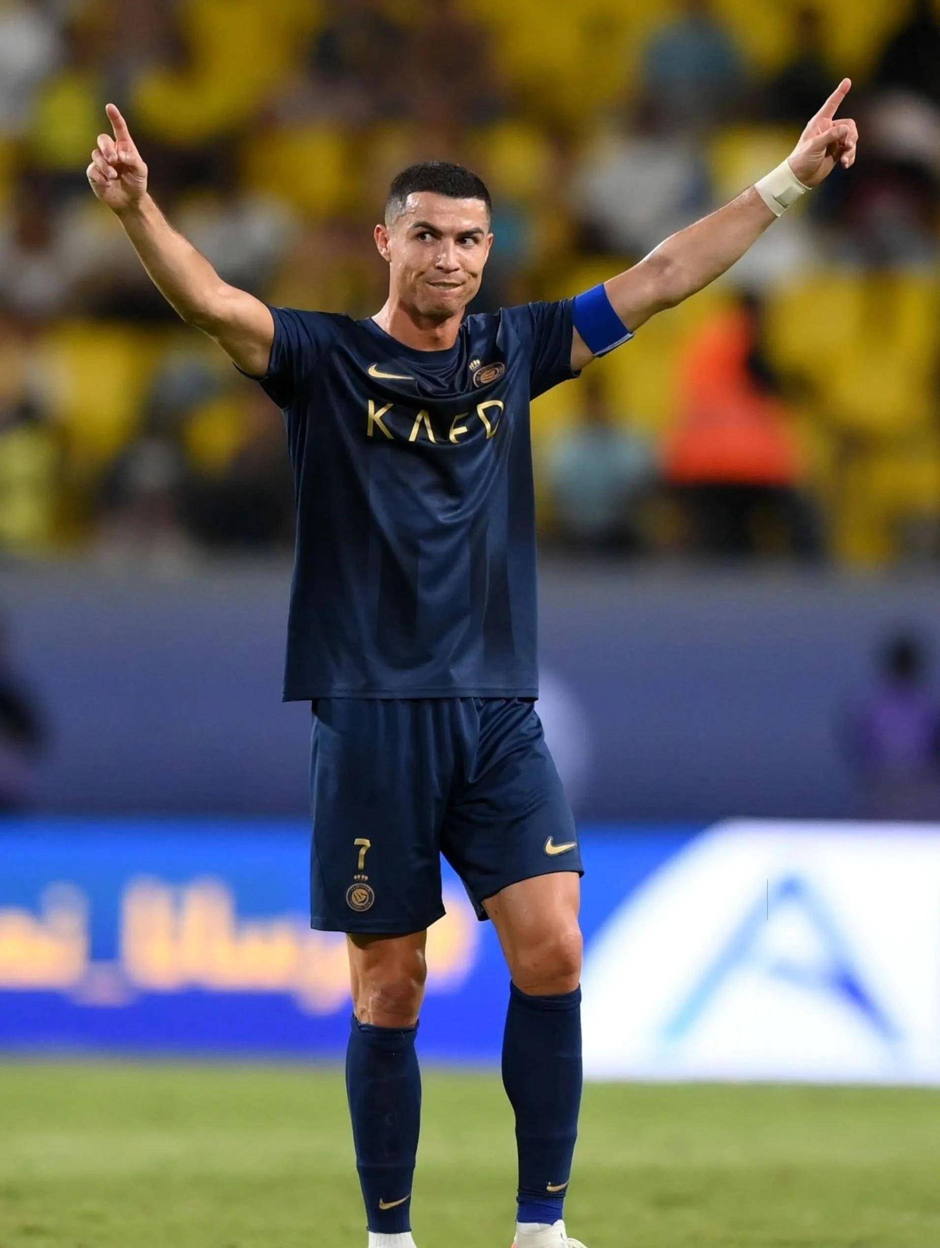 苗原：深圳青年人在谈云南玉昆外援恩里克、内内，球队想冲超