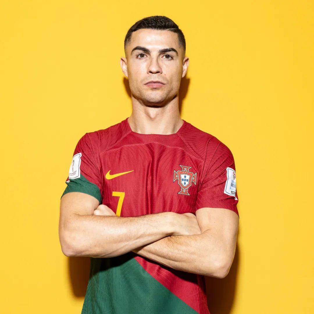 那一年他们风华正茂：李连杰和刘家良师傅相互模仿学习！