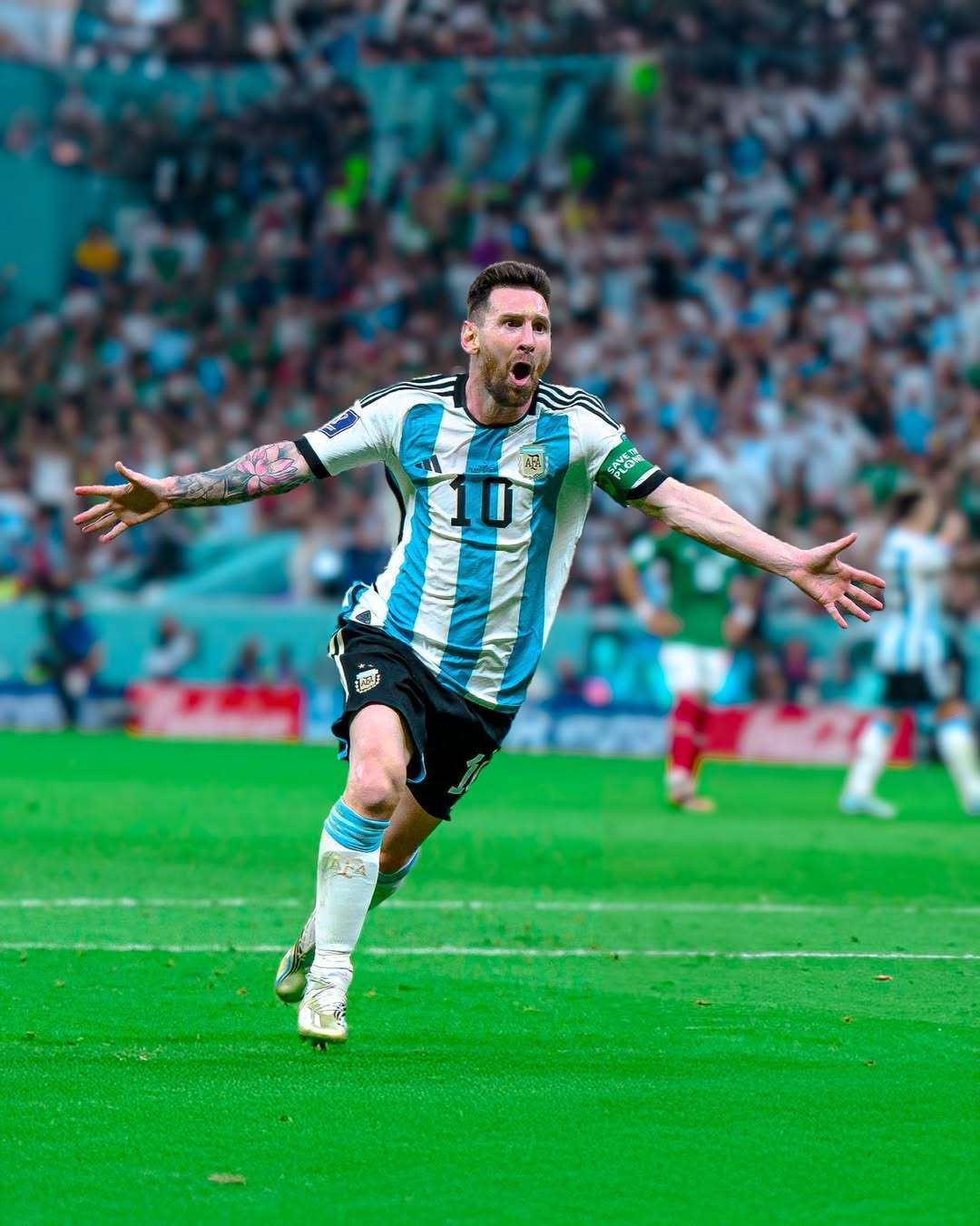 法甲半场：克瓦拉茨赫利亚、马尤鲁建功，巴黎暂2-0雷恩