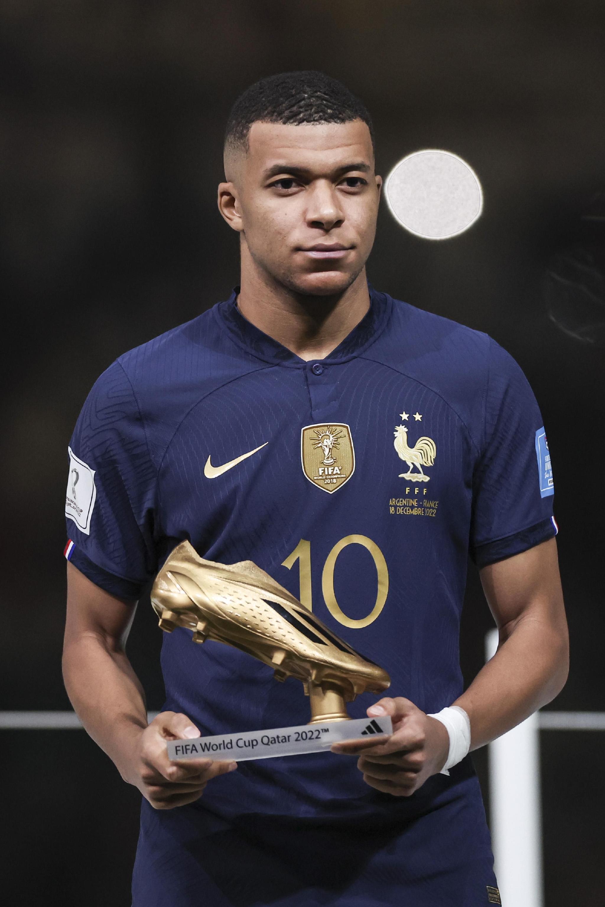 英超战报：米伦科维奇乌龙，霍尔制胜，埃弗顿3-0大胜森林