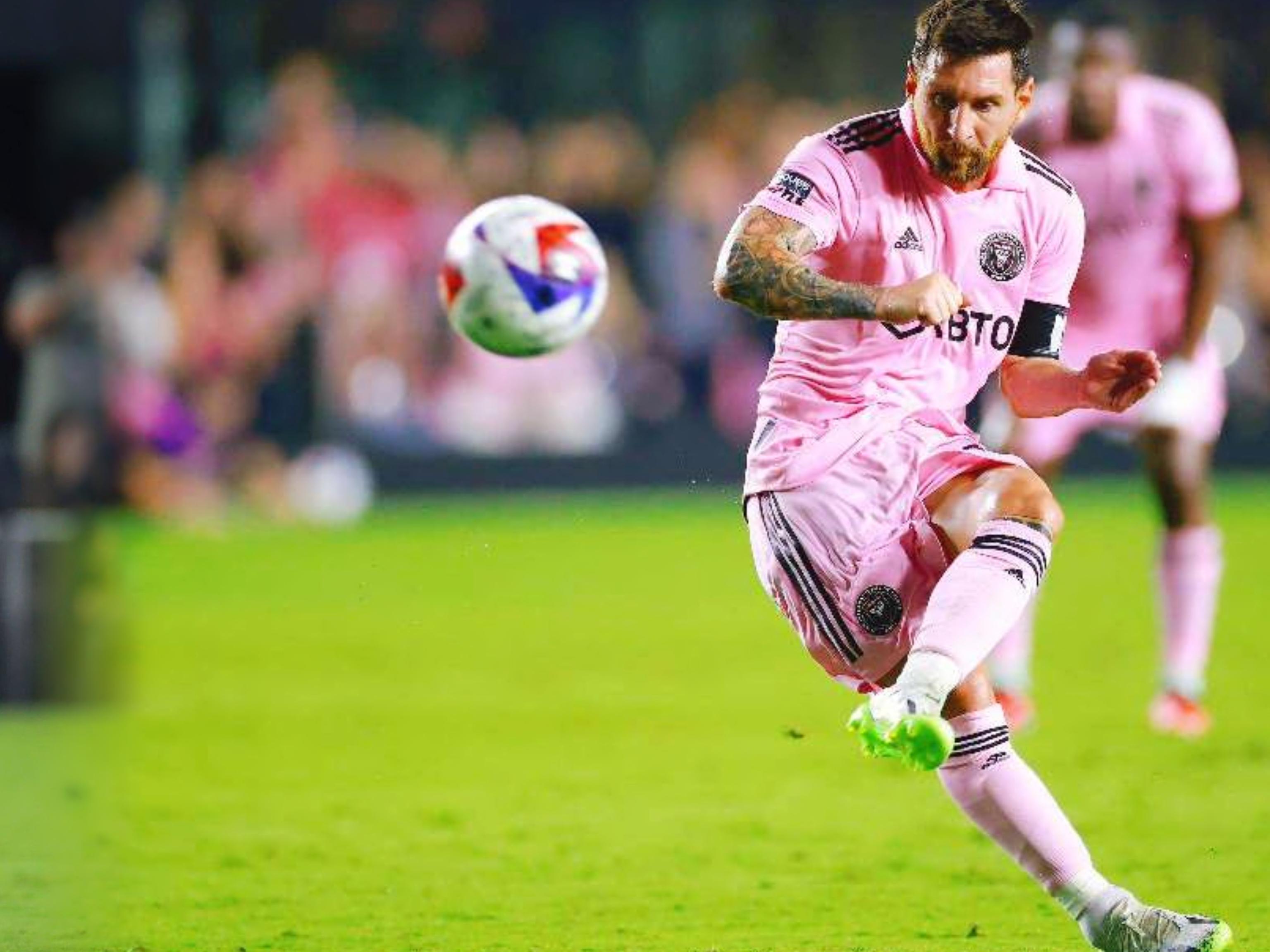 弗里克被迫在对阵贝蒂斯的比赛中调整进攻阵型